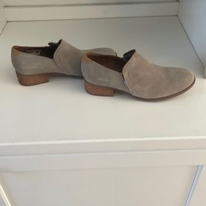 Toms slip on loafers grey sz 8. Worn once. EUC